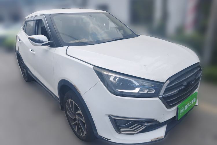 Used Zotye T300 2017 1.5L Manual Luxury Model Front Right 45 Deg