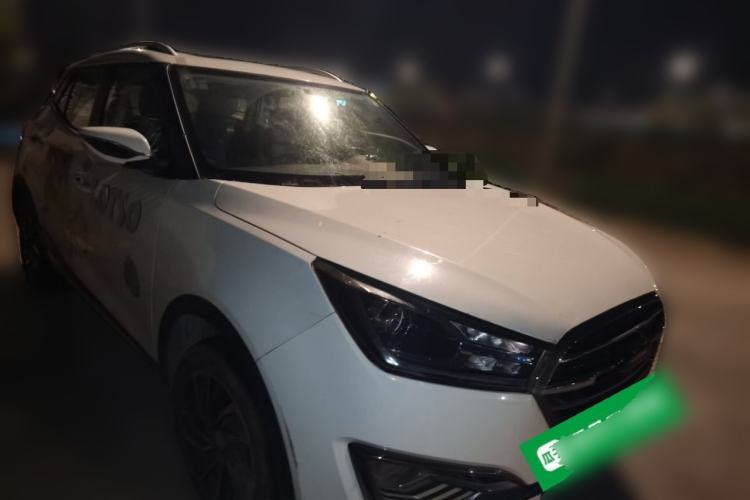 Used Zotye T300 2017 1.5L Manual Luxury Model Front Right 45 Deg