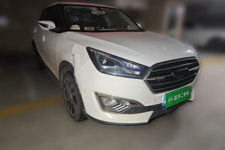 Used Zotye T300 2017 1.5T CVT Luxury Model Front Right 45 Deg