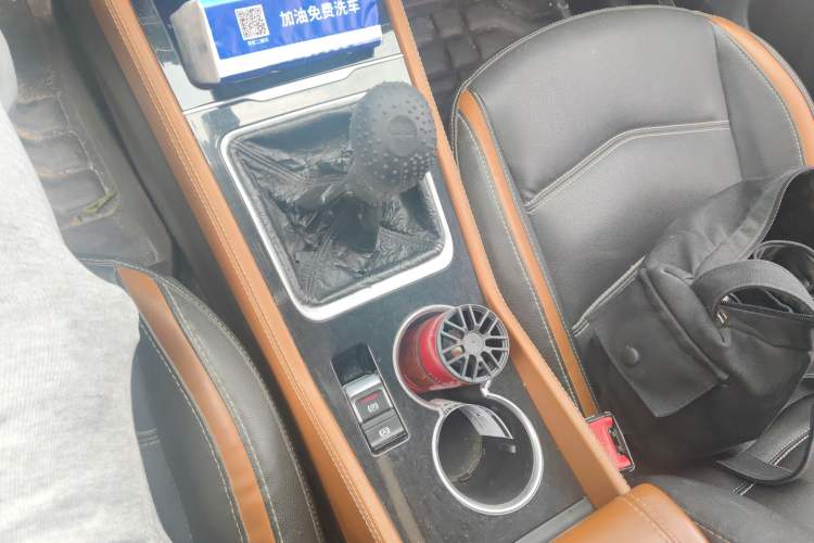Used Zotye T300 2017 1.5L Manual Luxury Model Gear Lever