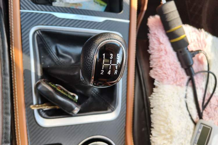 Used Zotye T300 2017 1.5L Manual Luxury Model Gear Lever