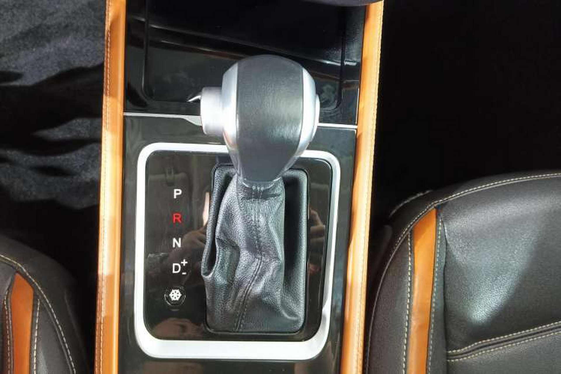 Used Zotye T300 2017 1.5T CVT Luxury Model Gear Lever