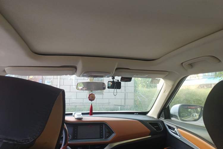 Used Zotye T300 2017 1.5L Manual Luxury Model Headliner