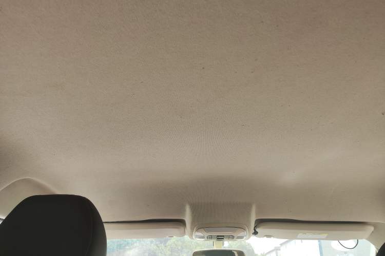 Used Zotye T300 2017 1.5L Manual Luxury Model Headliner
