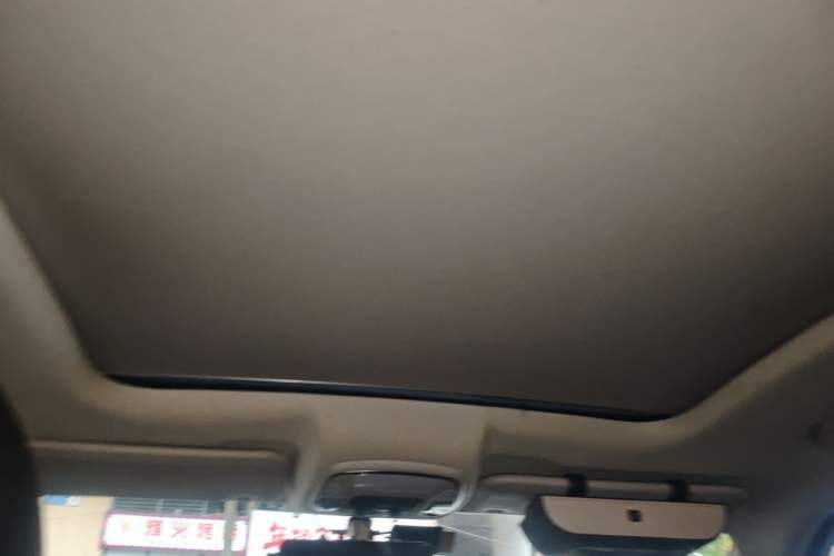 Used Zotye T300 2017 1.5T CVT Luxury Model Headliner