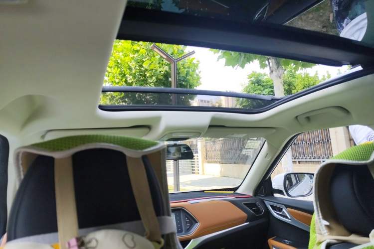 Used Zotye T300 2017 1.5T CVT Luxury Model Headliner