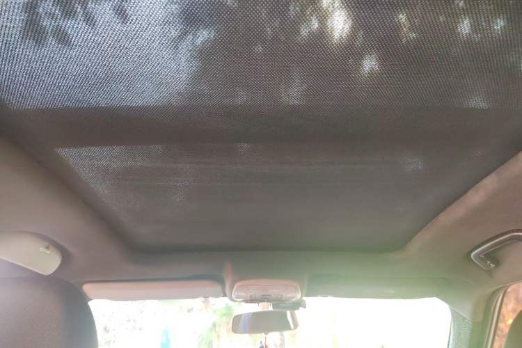 Used Zotye T300 2017 1.5L Manual Luxury Model Headliner