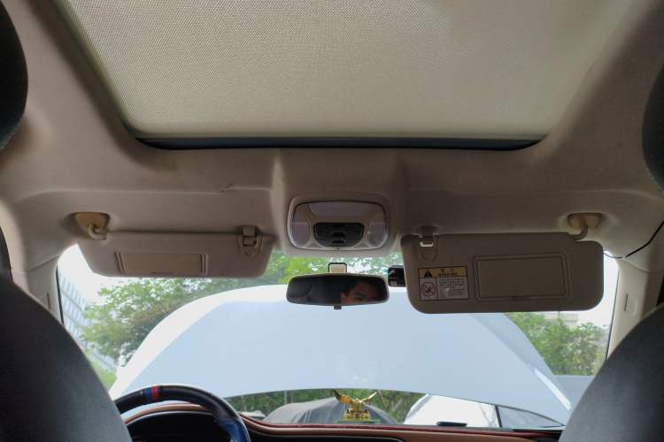 Used Zotye T300 2017 1.5L Manual Luxury Model Headliner