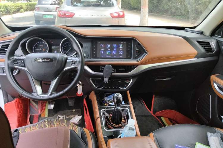 Used Zotye T300 2017 1.5L Manual Luxury Model Headliner