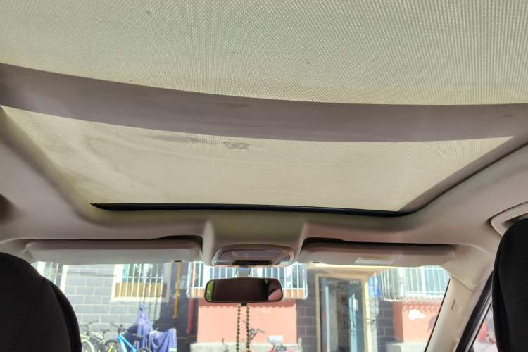 Used Zotye T300 2017 1.5L Manual Luxury Model Headliner