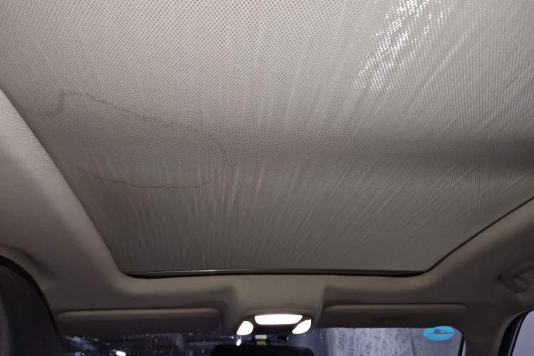 Used Zotye T300 2017 1.5T CVT Luxury Model Headliner