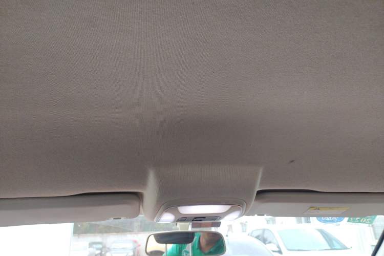 Used Zotye T300 2017 1.5L Manual Luxury Model Headliner