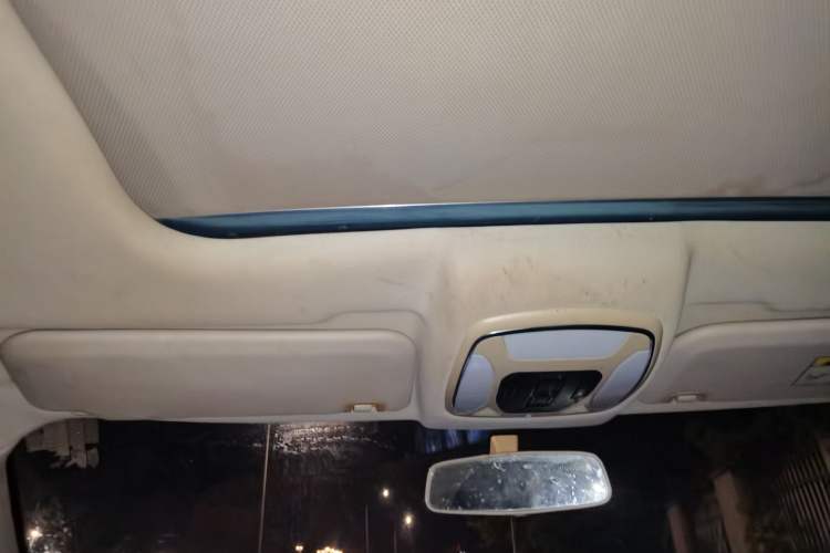 Used Zotye T300 2017 1.5L Manual Luxury Model Headliner