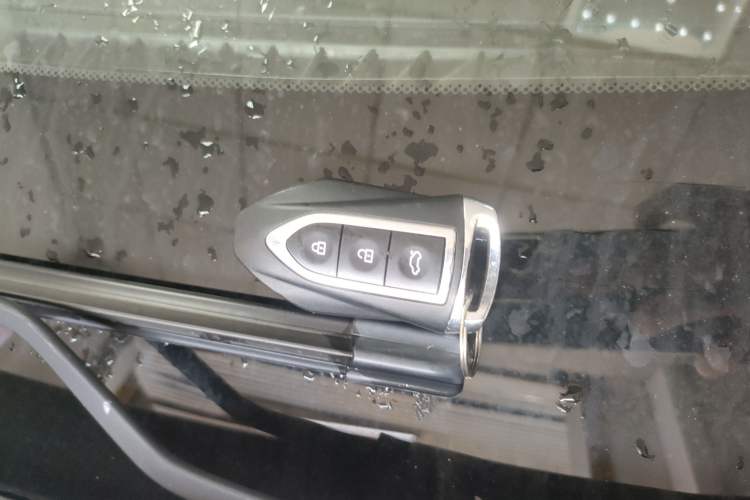 Used Zotye T300 2017 1.5T CVT Luxury Model Interior 1