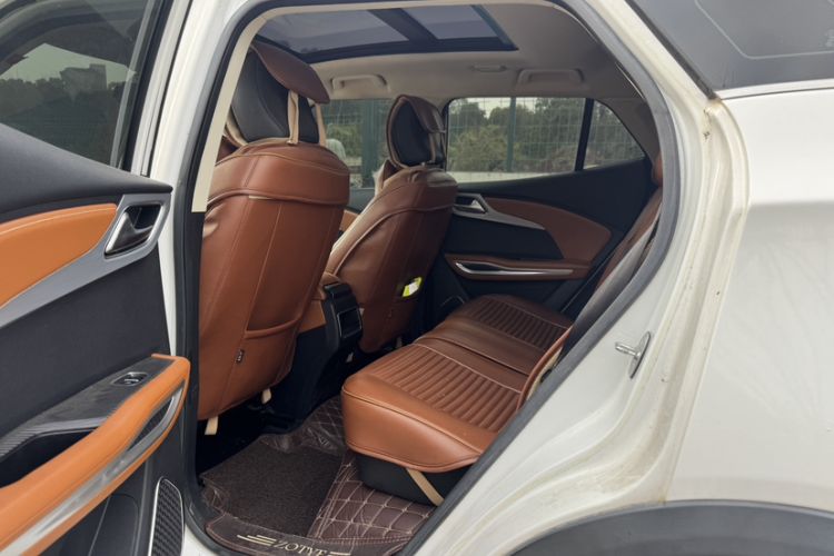 Used Zotye T300 2017 1.5L Manual Luxury Model Interior 3