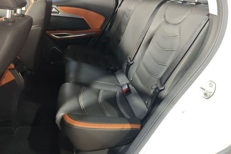 Used Zotye T300 2017 1.5T CVT Luxury Model Interior 4