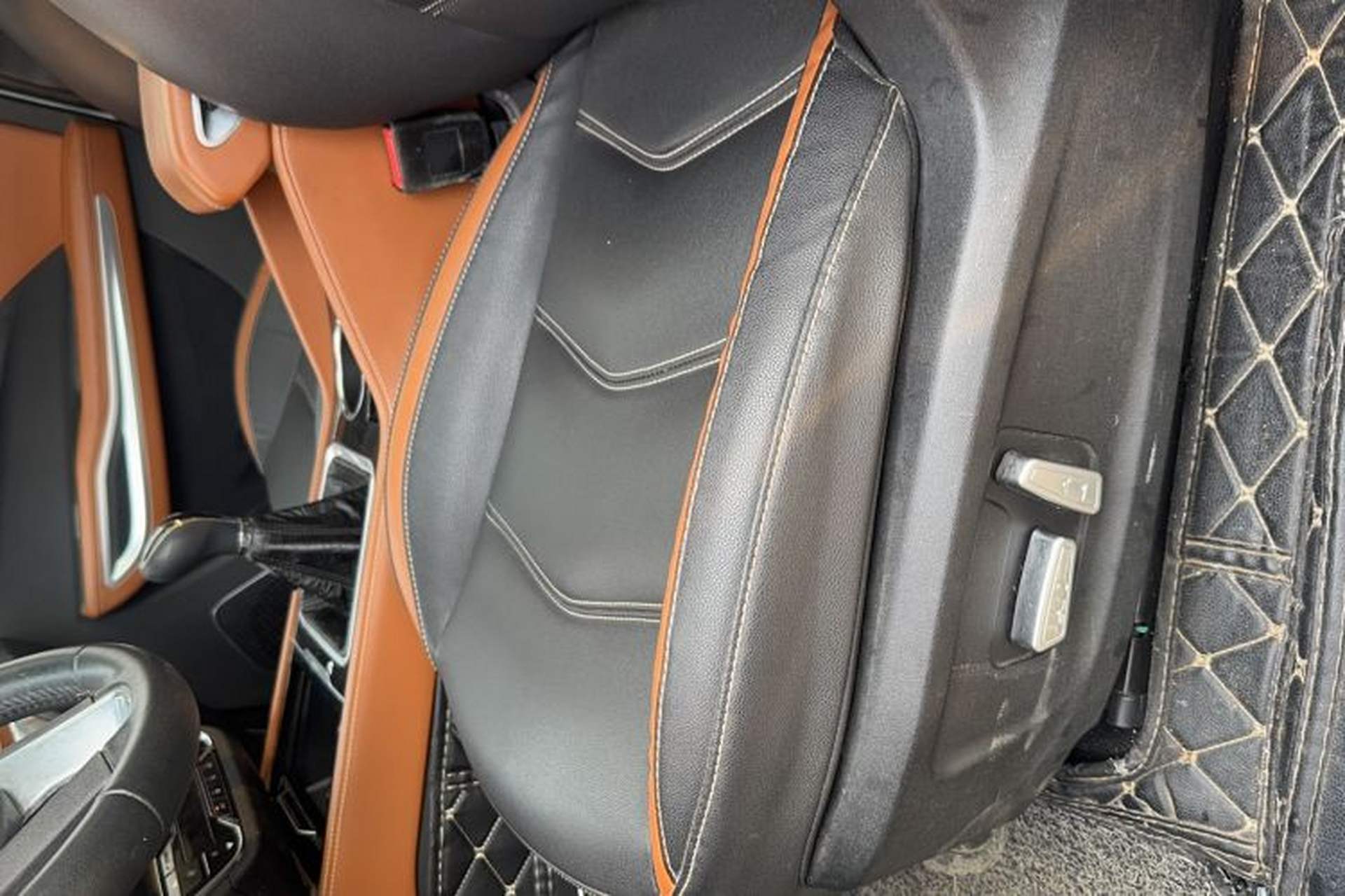 Used Zotye T300 2017 1.5L Manual Luxury Model Interior 6