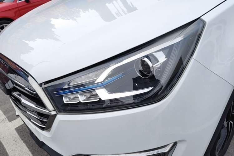 Used Zotye T300 2017 1.5L Manual Luxury Model Left Front Headlight