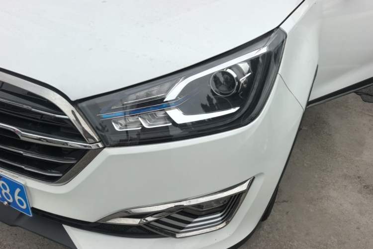 Used Zotye T300 2017 1.5L Manual Luxury Model Left Front Headlight