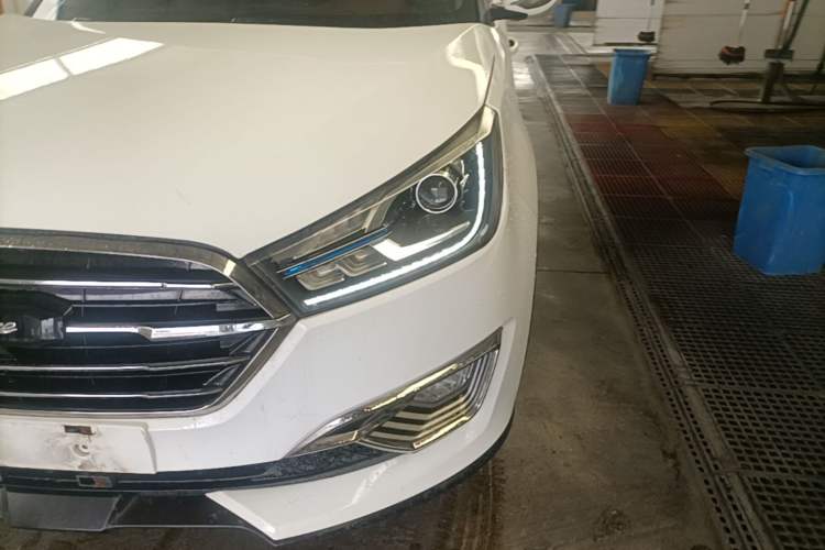 Used Zotye T300 2017 1.5L Manual Luxury Model Left Front Headlight
