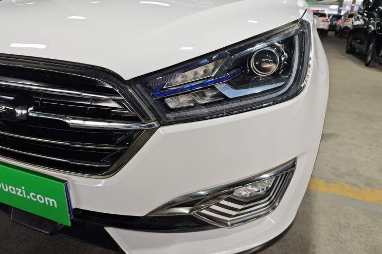 Used Zotye T300 2017 1.5T CVT Luxury Model Left Front Headlight