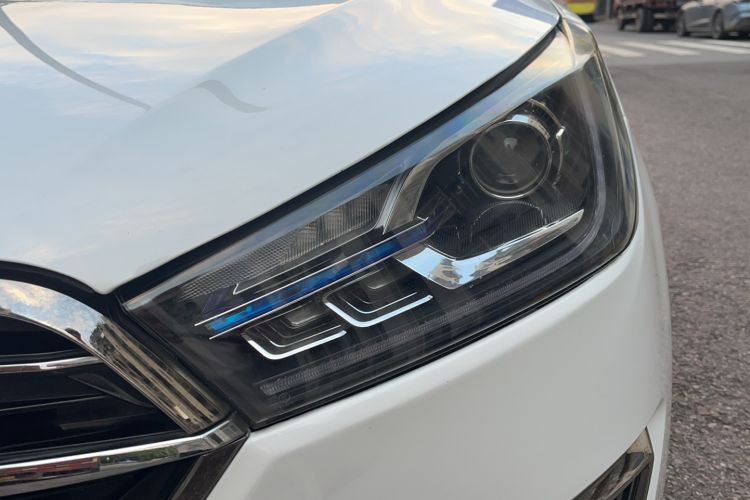 Used Zotye T300 2017 1.5L Manual Luxury Model Left Front Headlight