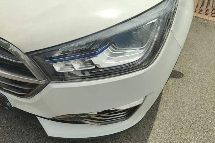 Used Zotye T300 2017 1.5T CVT Luxury Model Left Front Headlight