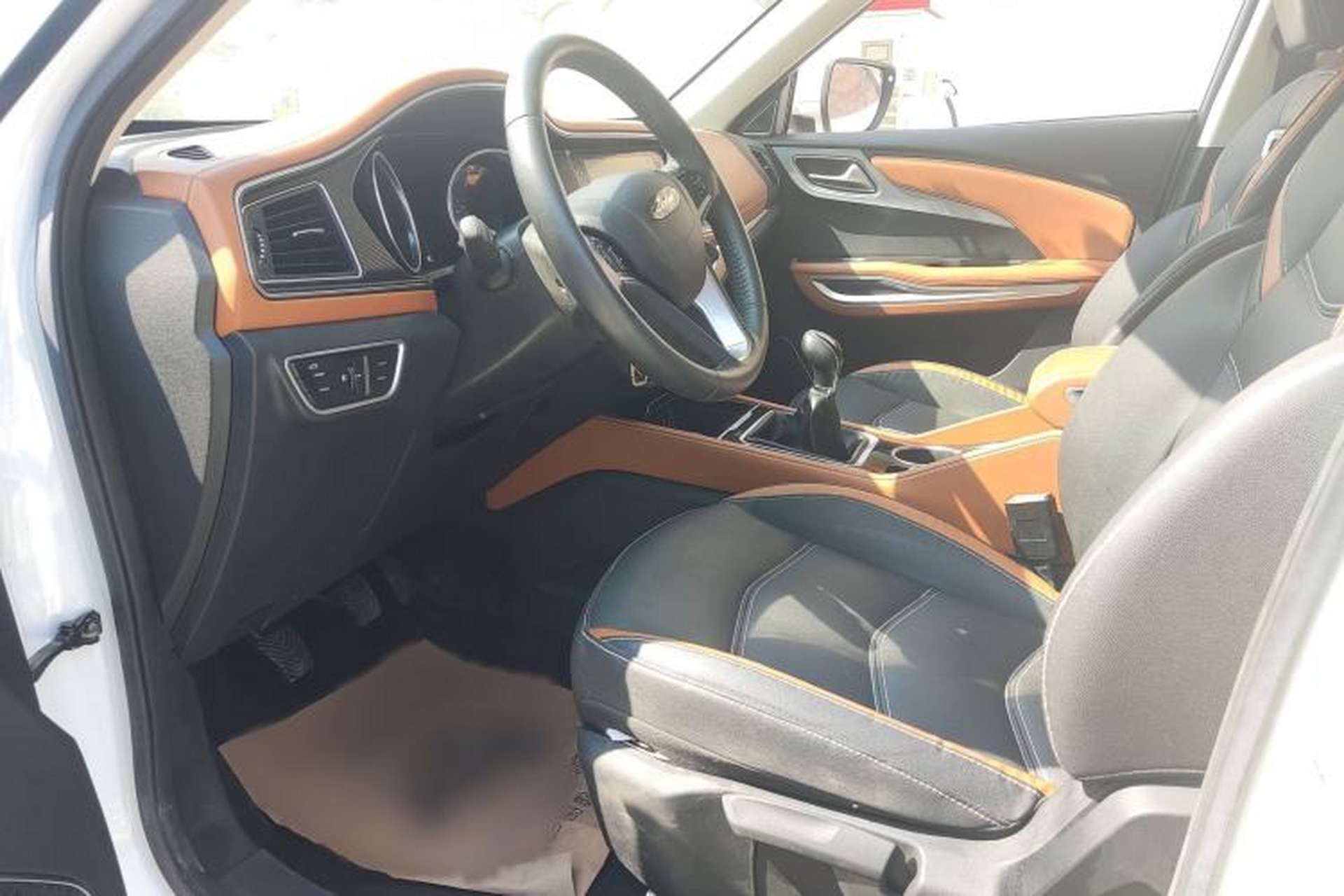 Used Zotye T300 2017 1.5L Manual Luxury Model Left Front Seat