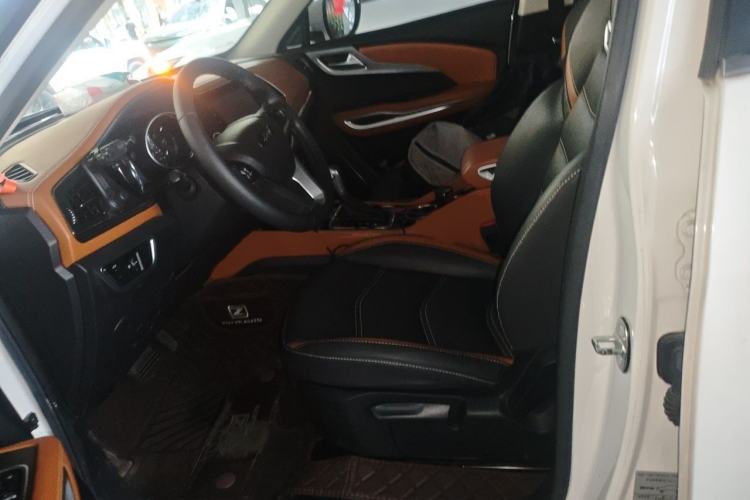 Used Zotye T300 2017 1.5T CVT Luxury Model Left Front Seat