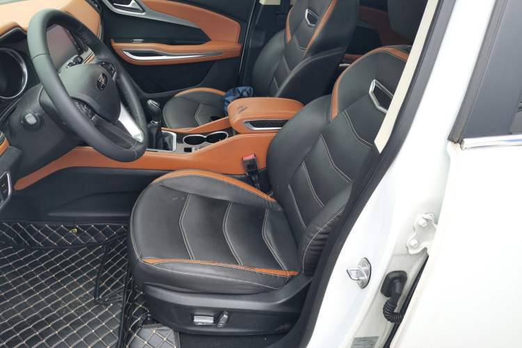 Used Zotye T300 2017 1.5L Manual Luxury Model Left Front Seat