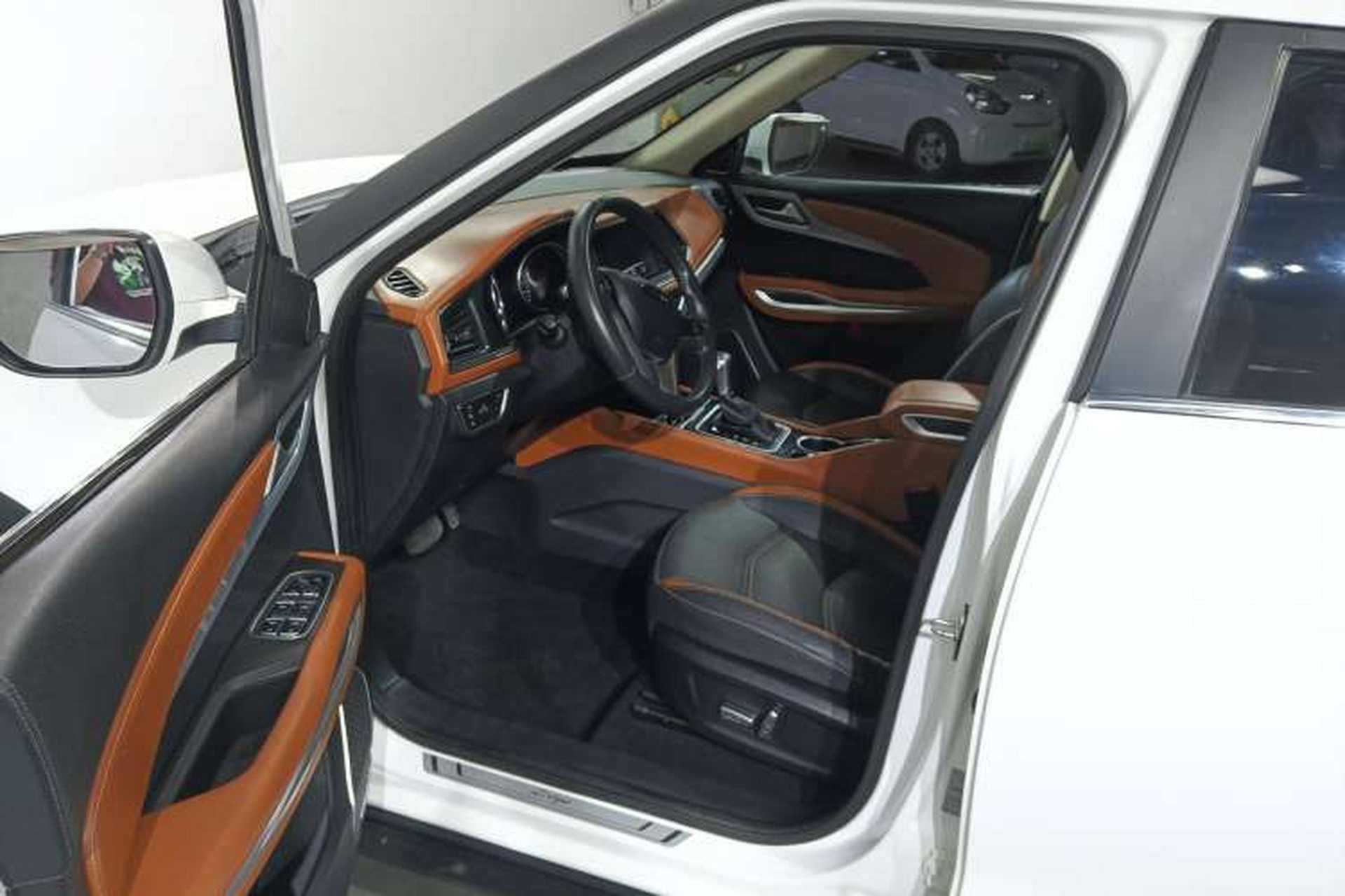 Used Zotye T300 2017 1.5T CVT Luxury Model Left Front Seat