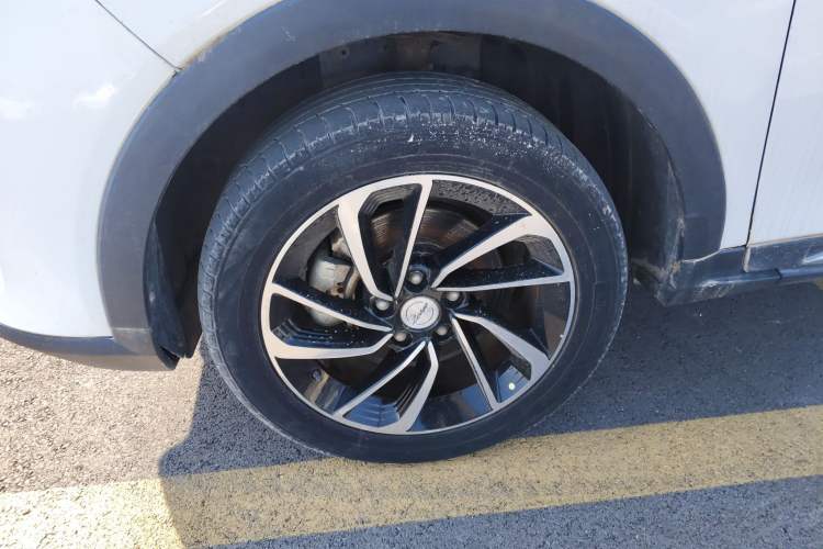 Used Zotye T300 2017 1.5L Manual Luxury Model Left Front Wheel Hub
