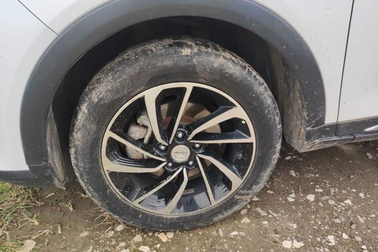 Used Zotye T300 2017 1.5T CVT Luxury Model Left Front Wheel Hub