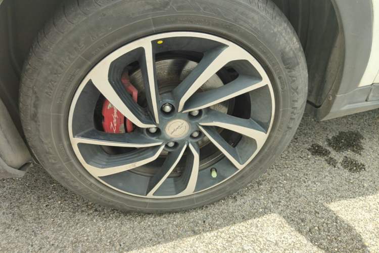 Used Zotye T300 2017 1.5T CVT Luxury Model Left Front Wheel Hub