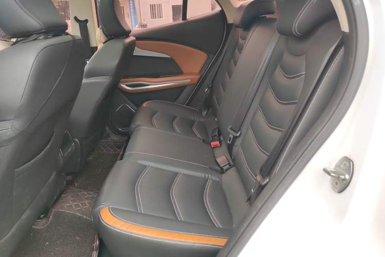 Used Zotye T300 2017 1.5T CVT Luxury Model Left Rear Seat