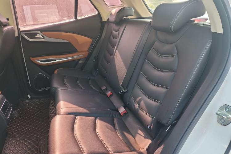 Used Zotye T300 2017 1.5T CVT Luxury Model Left Rear Seat