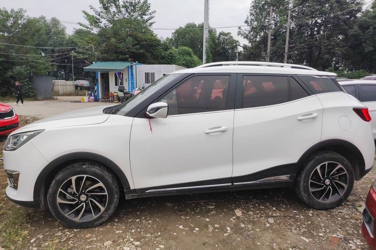 Used Zotye T300 2017 1.5T CVT Luxury Model Left Side
