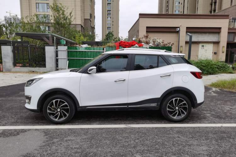 Used Zotye T300 2017 1.5L Manual Luxury Model Left Side