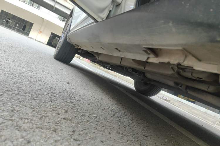 Used Zotye T300 2017 1.5L Manual Luxury Model Left Side Sill
