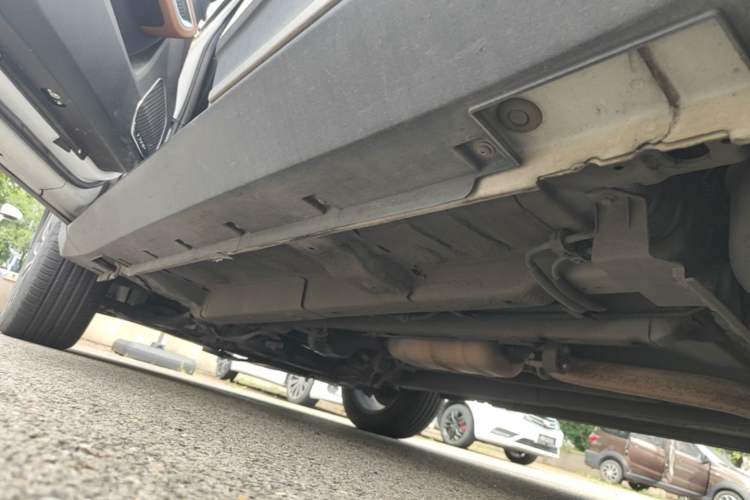 Used Zotye T300 2017 1.5T CVT Luxury Model Left Side Sill