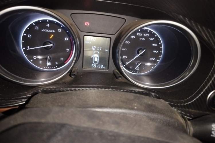 Used Zotye T300 2017 1.5L Manual Luxury Model Odometer Close Up