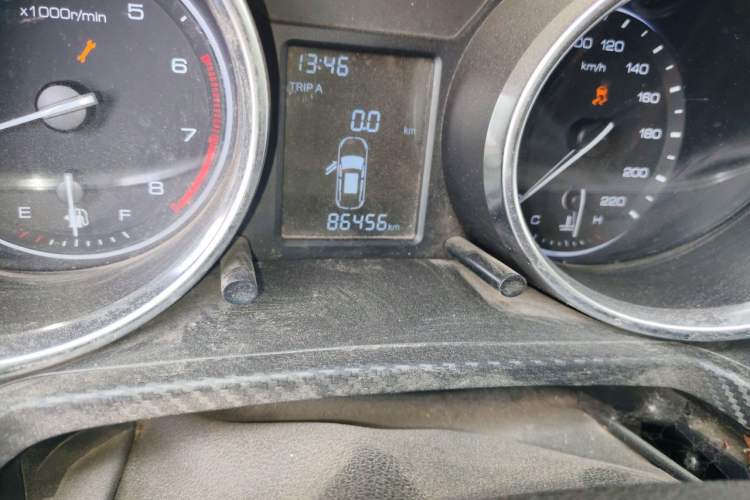 Used Zotye T300 2017 1.5L Manual Elite Model Odometer Close Up