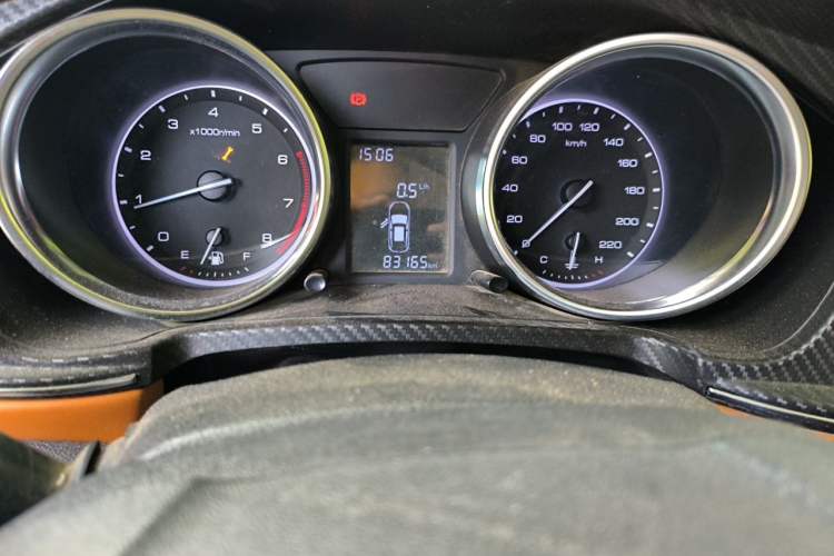 Used Zotye T300 2017 1.5L Manual Luxury Model Odometer Close Up