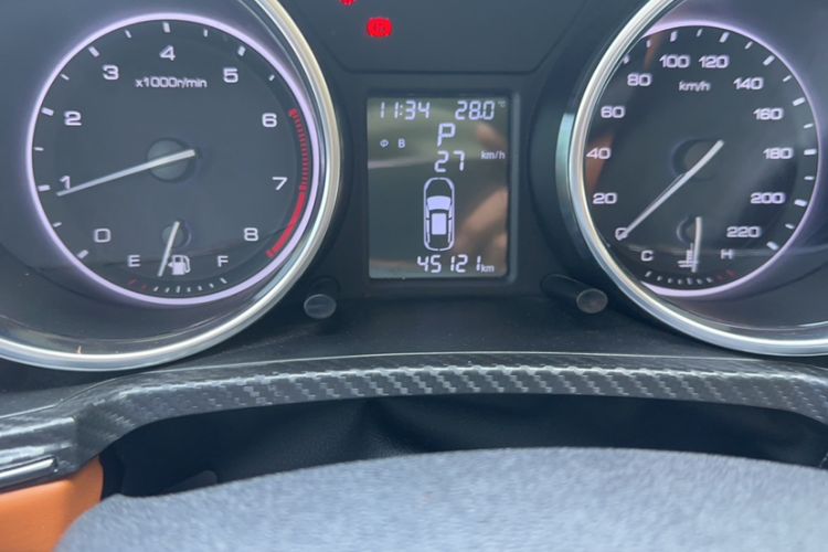 Used Zotye T300 2017 1.5T CVT Luxury Model Odometer Close Up