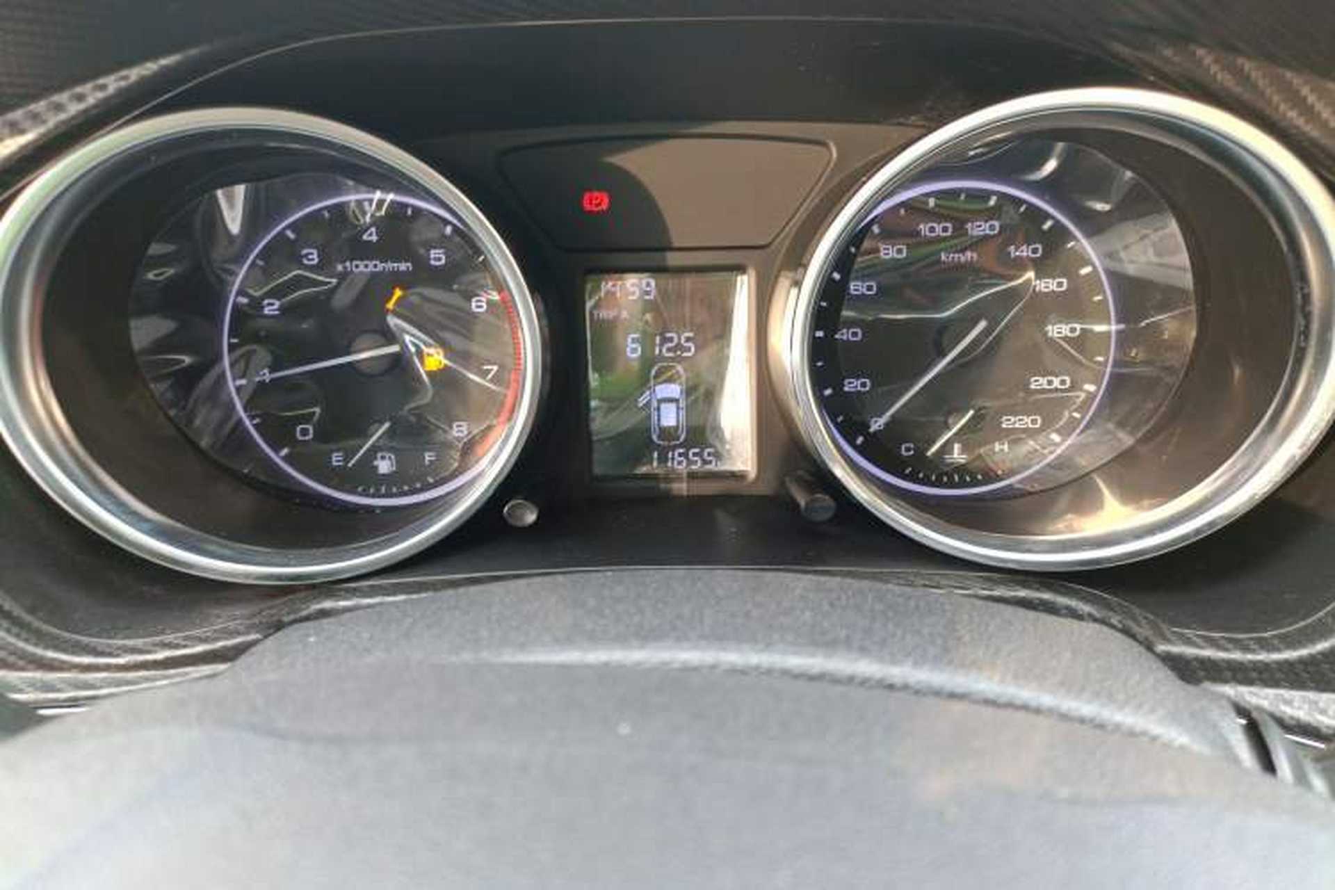 Used Zotye T300 2017 1.5L Manual Luxury Model Odometer Close Up