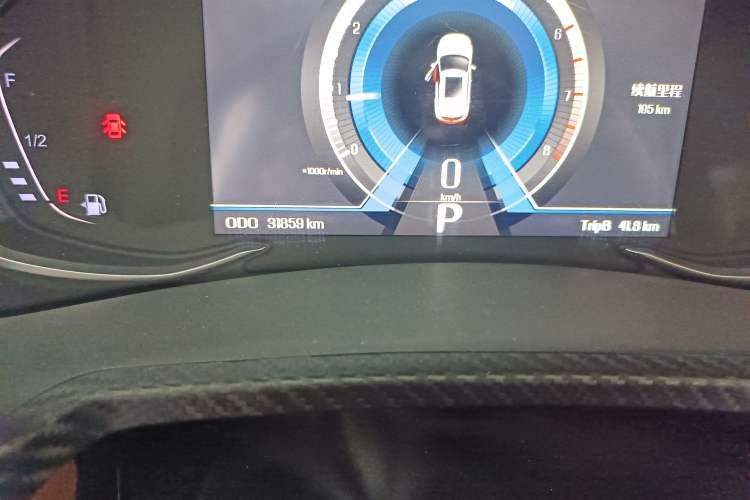 Used Zotye T300 2017 1.5T CVT Flagship Model Odometer Close Up