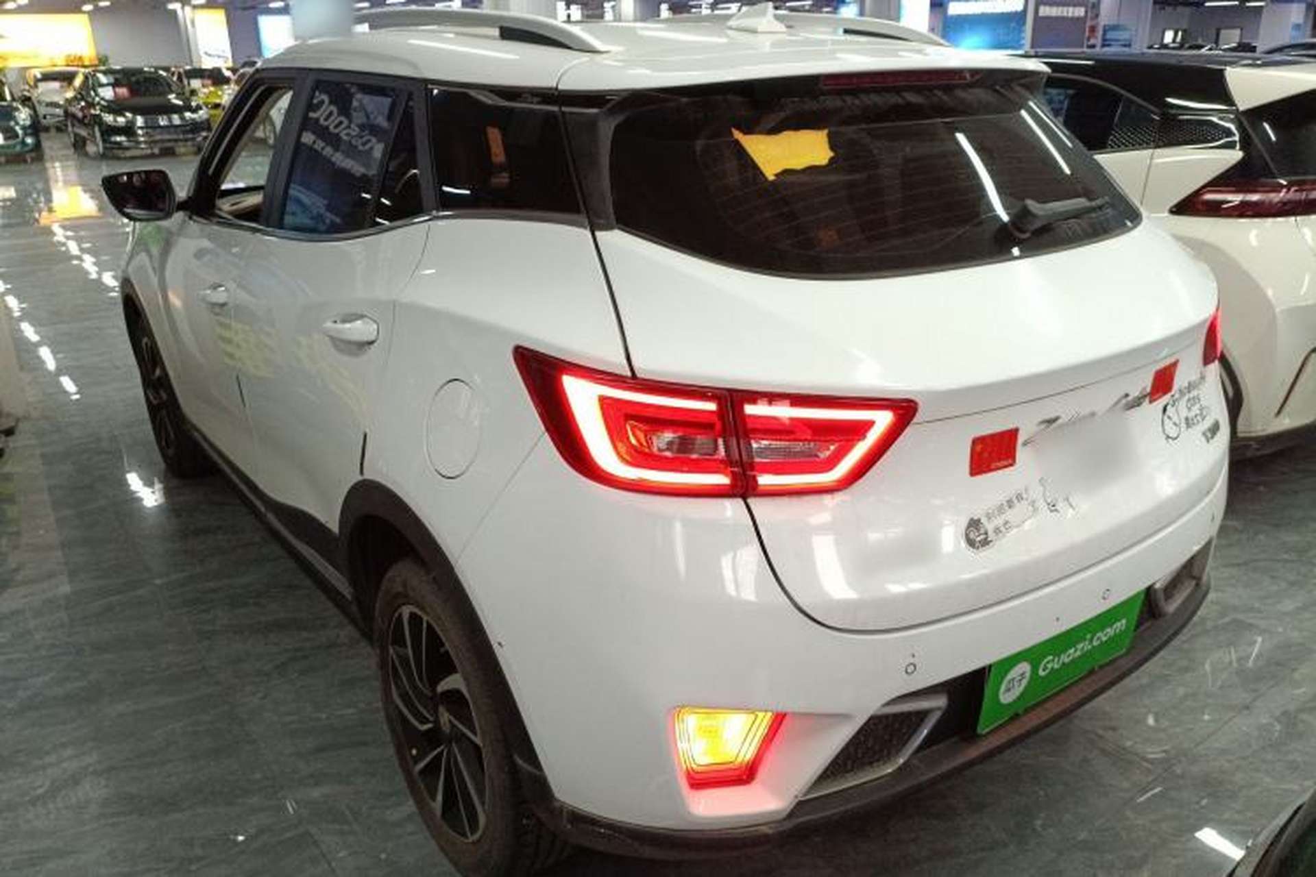 Used Zotye T300 2017 1.5T CVT Luxury Model Rear Left 45 Deg
