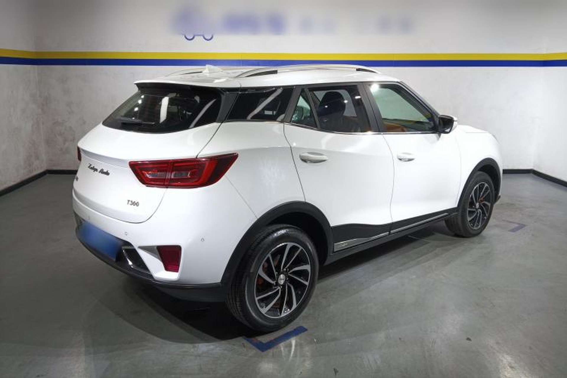 Used Zotye T300 2017 1.5T CVT Luxury Model Rear Right 45 Deg