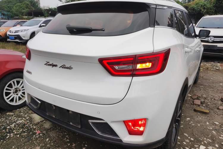 Used Zotye T300 2017 1.5T CVT Luxury Model Rear Right 45 Deg