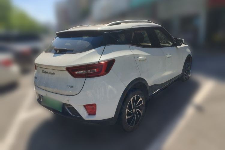 Used Zotye T300 2017 1.5T CVT Luxury Model Rear Right 45 Deg